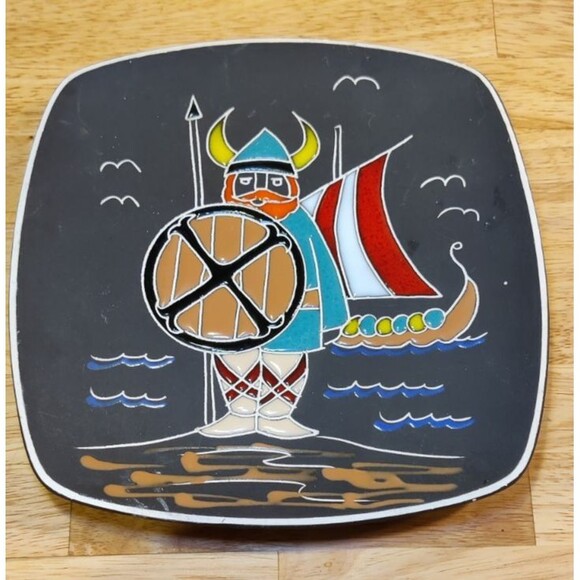Vintage Arnold Wiig Fabrikker Norway Wall Ceramic Plate Lappland 734 Viking - Picture 1 of 4